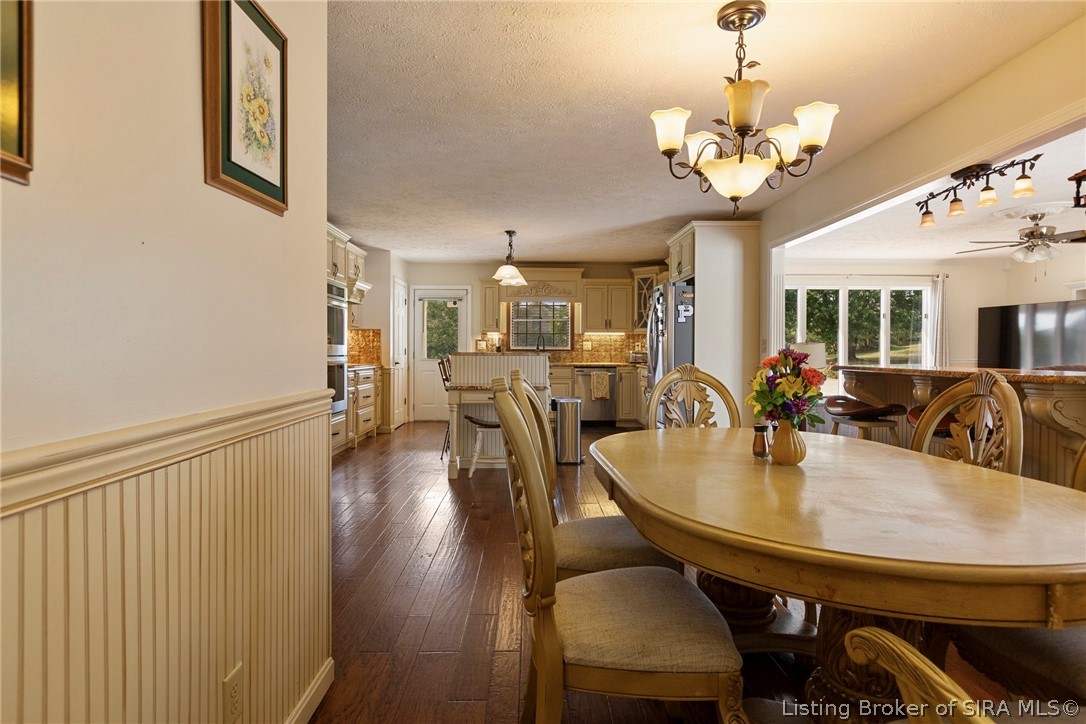 6302 Meadow View Drive Property Photo 18