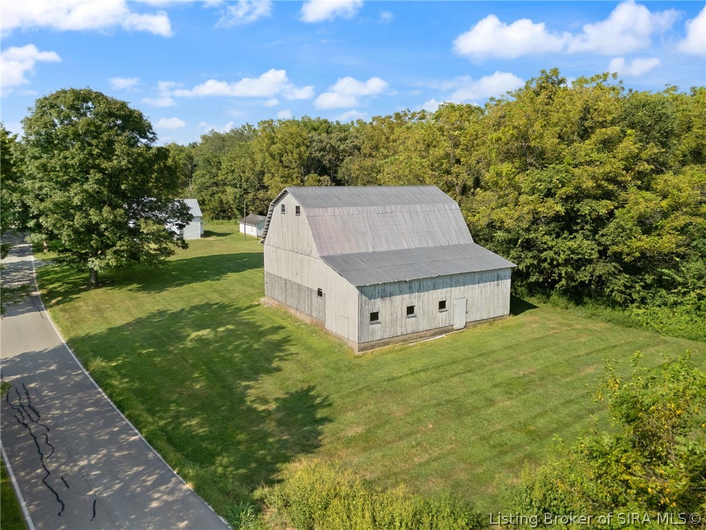 Green Acres Drive Property Photo 8