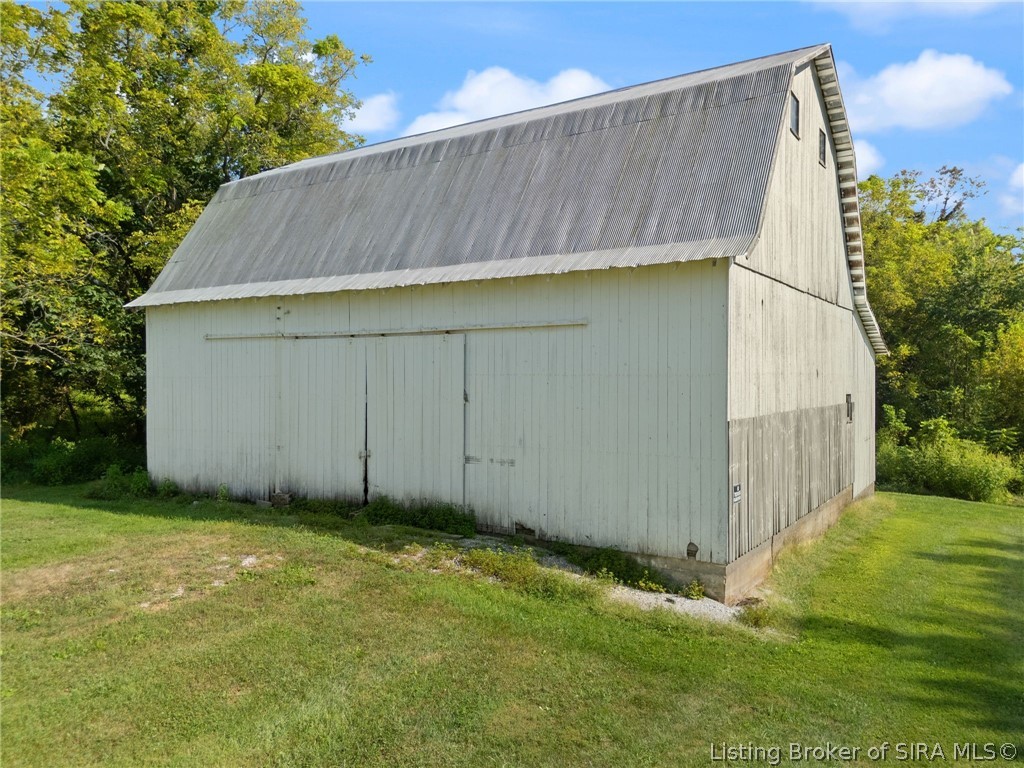 Green Acres Drive Property Photo 9