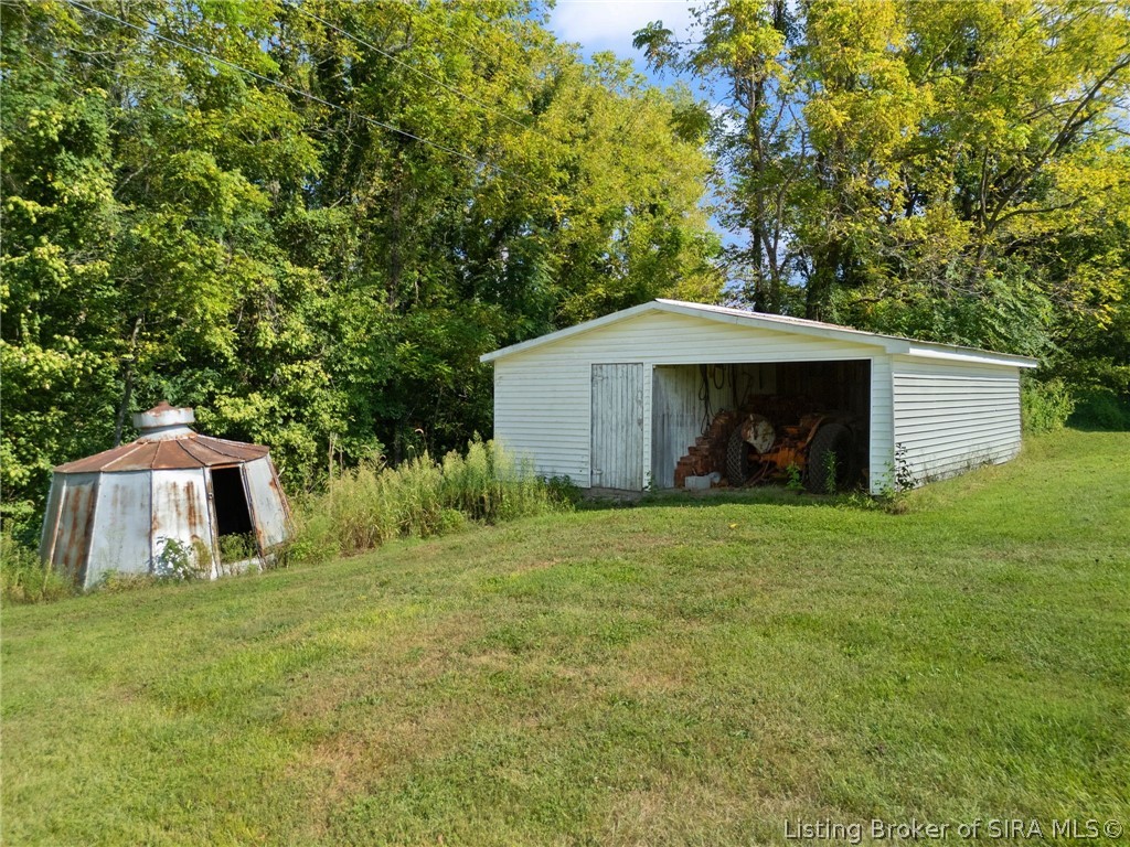 Green Acres Drive Property Photo 10