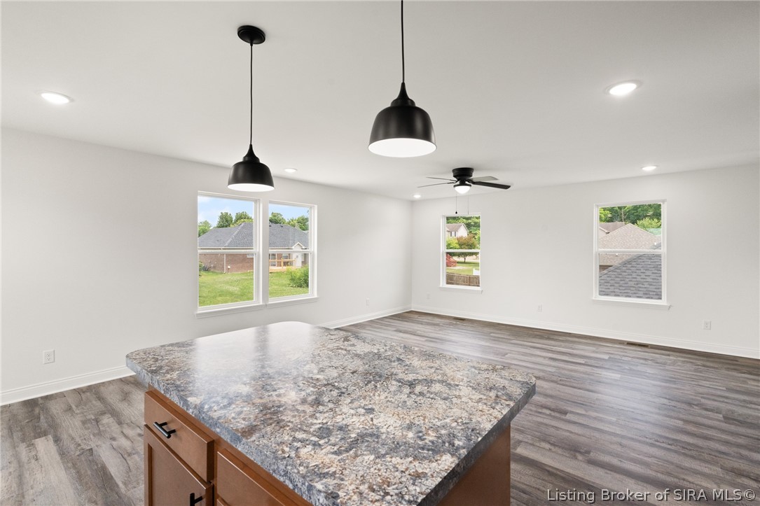 6409 Sunset Loop Property Photo 5