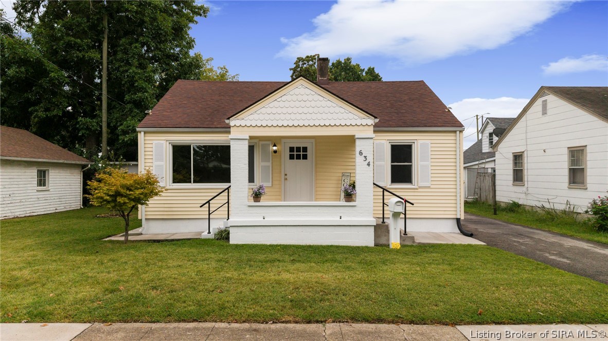 634 E 8th Street Property Photo 1
