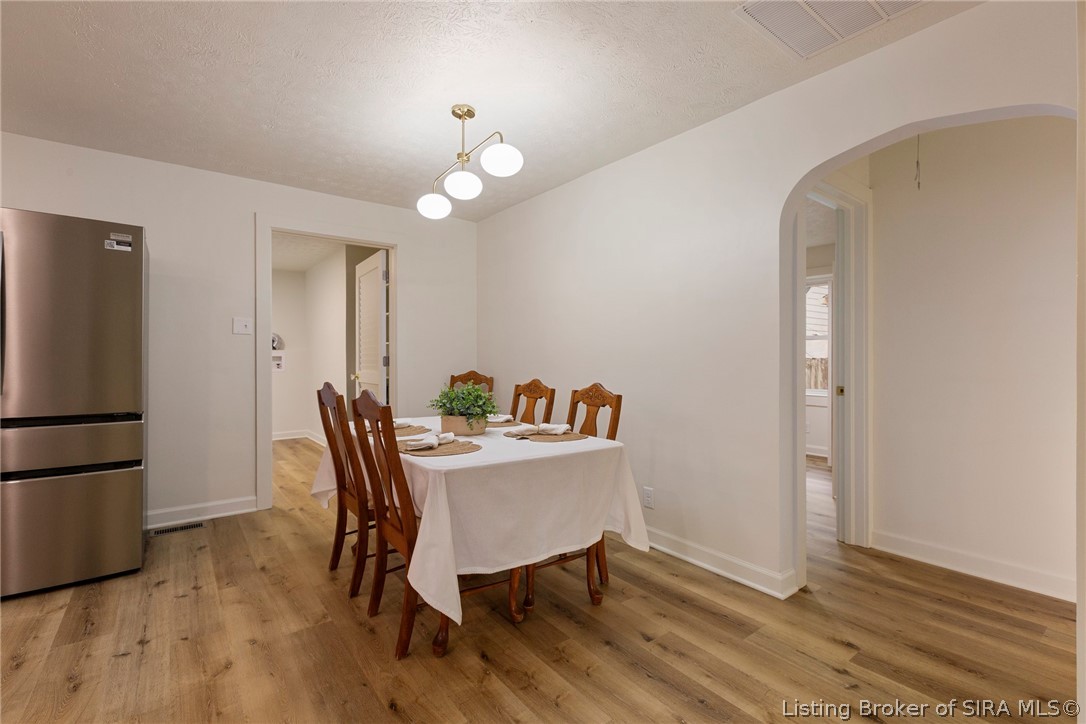 634 E 8th Street Property Photo 8