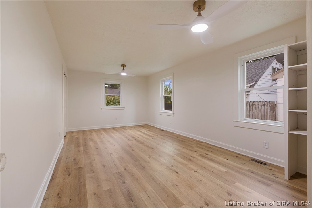 634 E 8th Street Property Photo 16