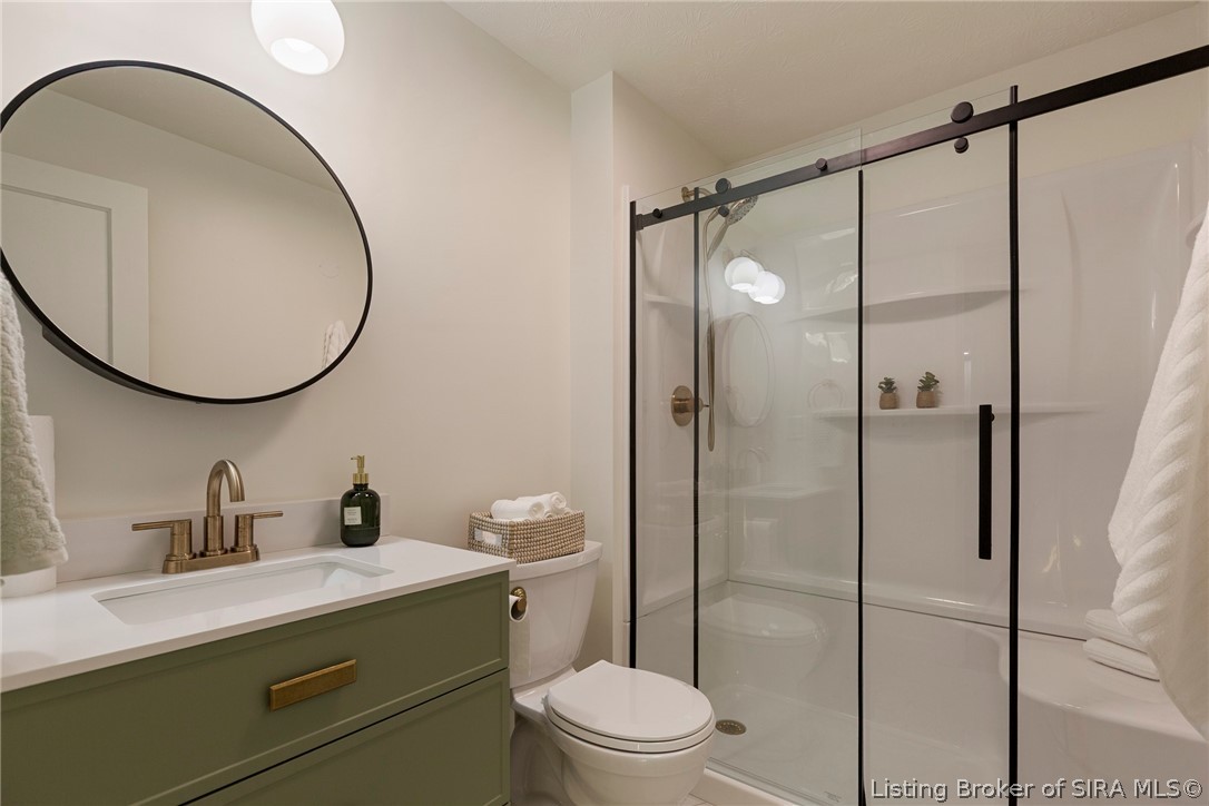 634 E 8th Street Property Photo 20