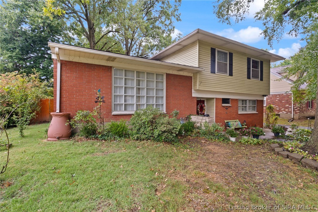 1547 Altawood Drive Property Photo 1