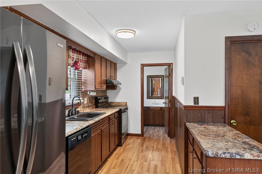410 Mouser Street Property Photo 12
