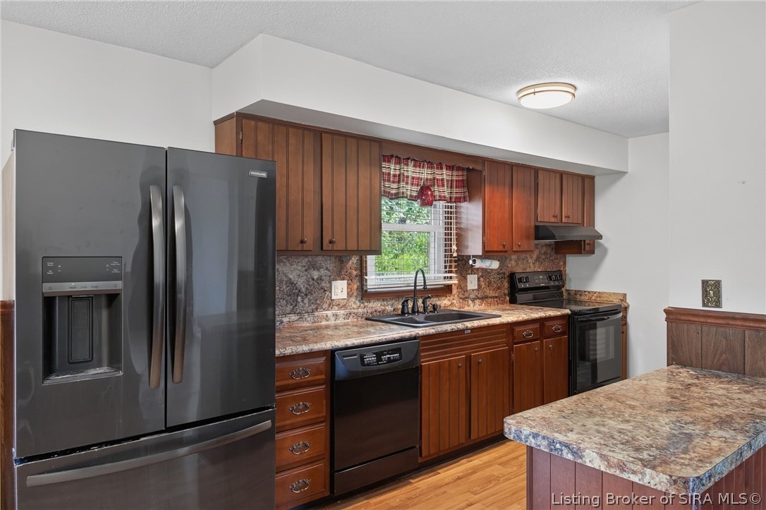 410 Mouser Street Property Photo 14