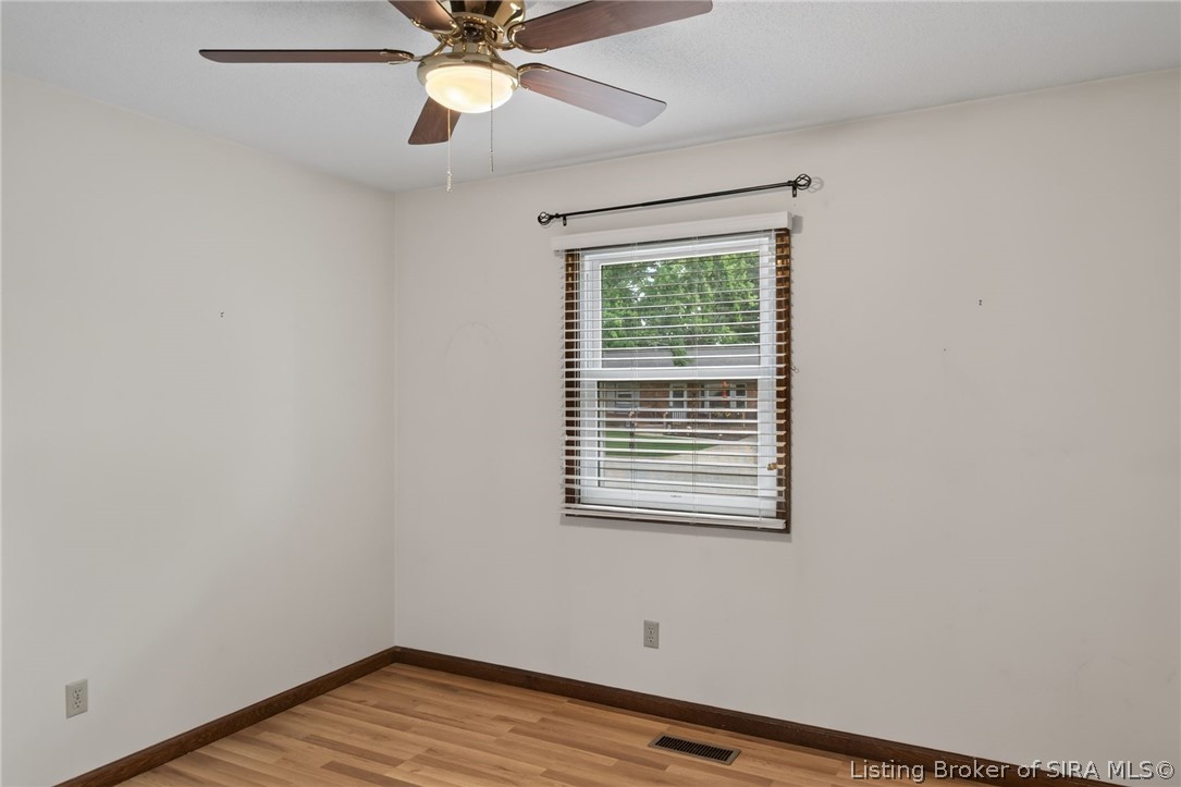 410 Mouser Street Property Photo 20