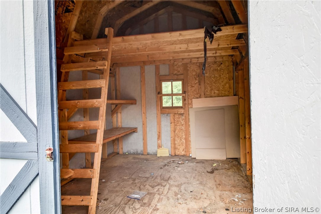 410 Mouser Street Property Photo 39