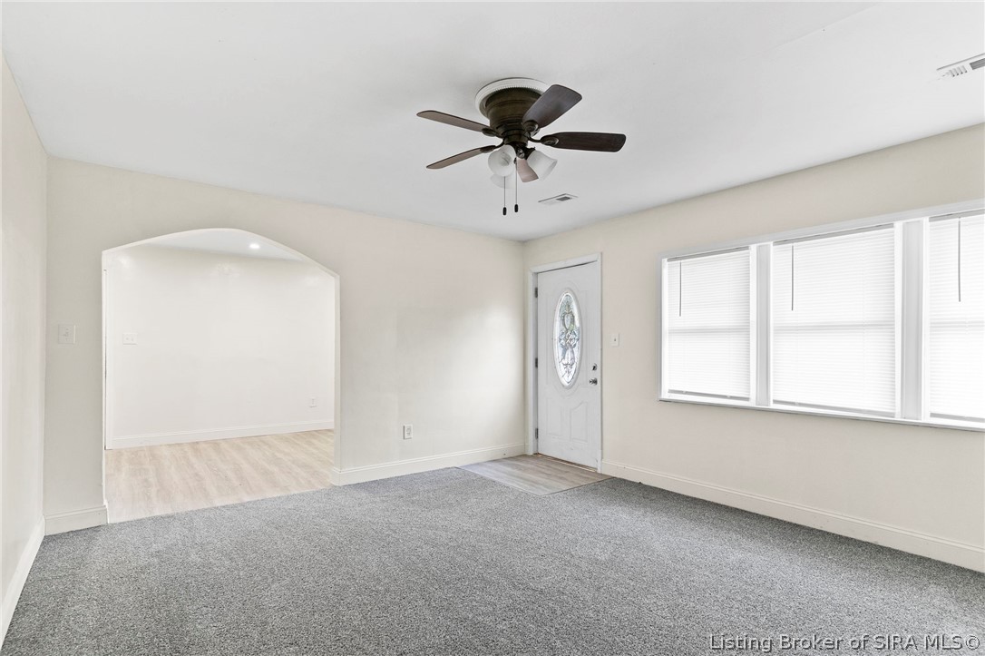 1090 N Mann Avenue Property Photo 8