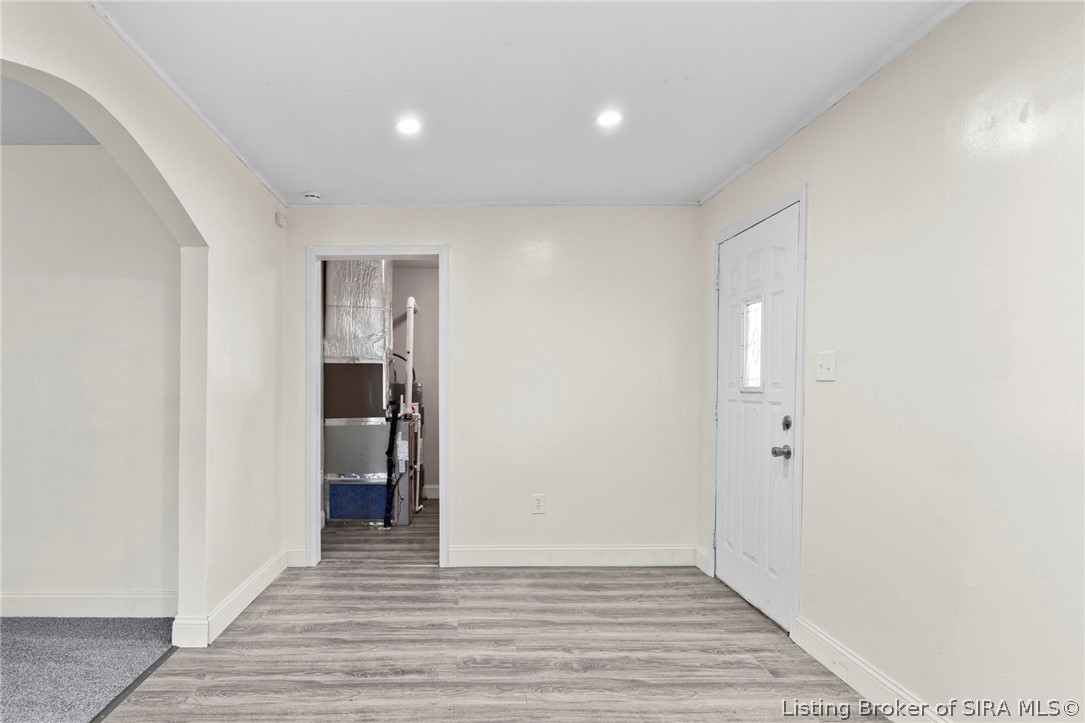 1090 N Mann Avenue Property Photo 18