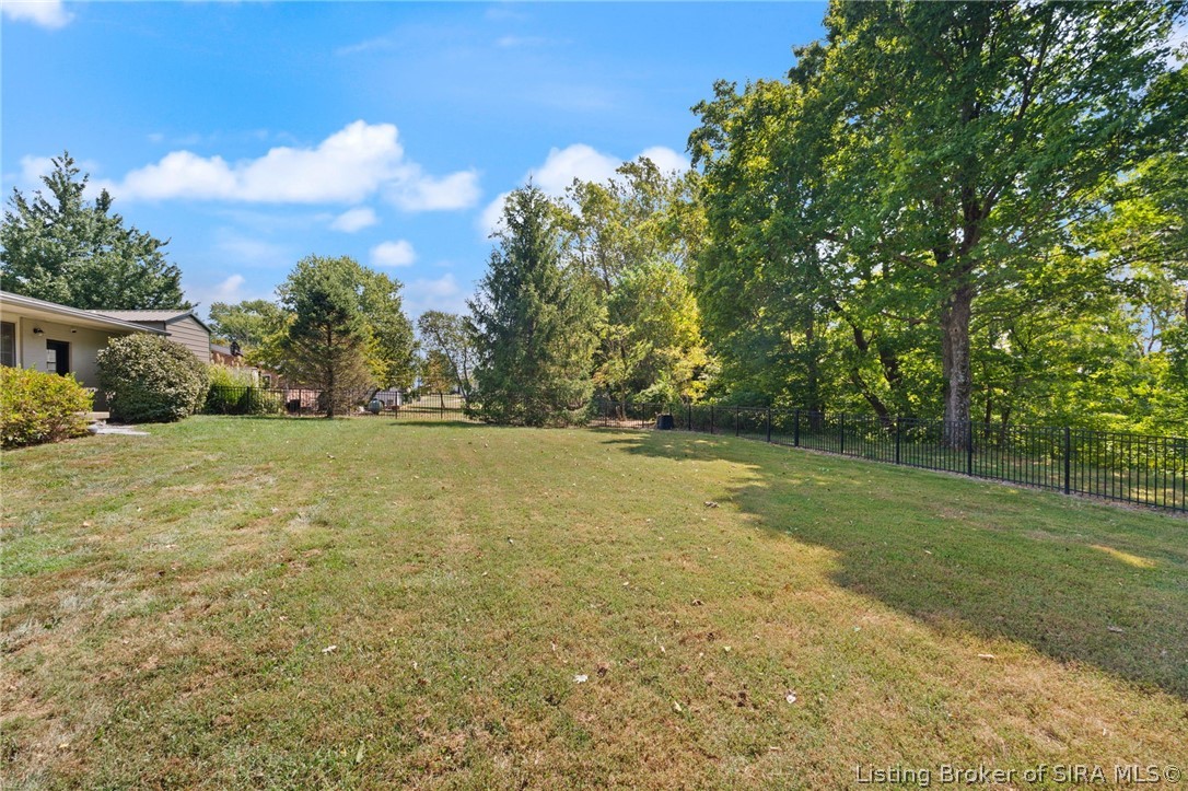 3327 Buffalo Trail Property Photo 4