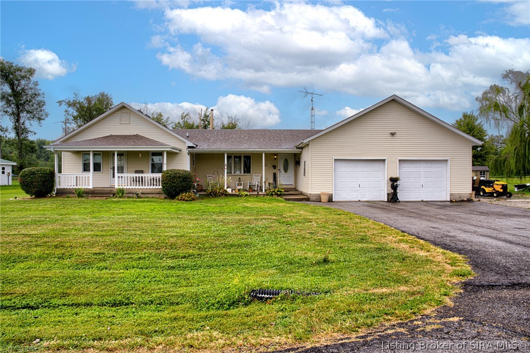 235 E Schafer Lane Property Photo 1