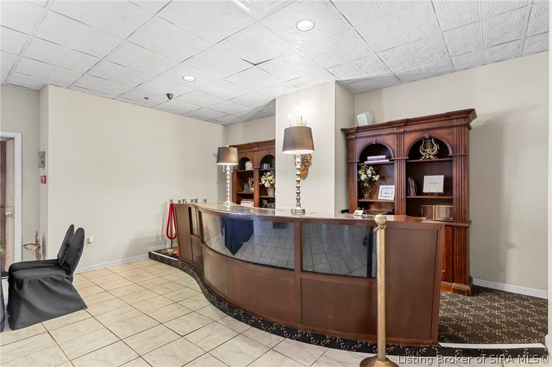 138 E Market Street Property Photo 10