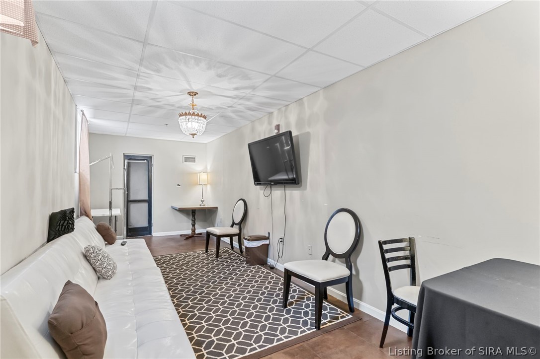 138 E Market Street Property Photo 42