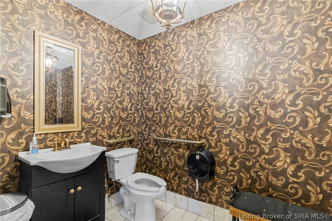 138 E Market Street Property Photo 51