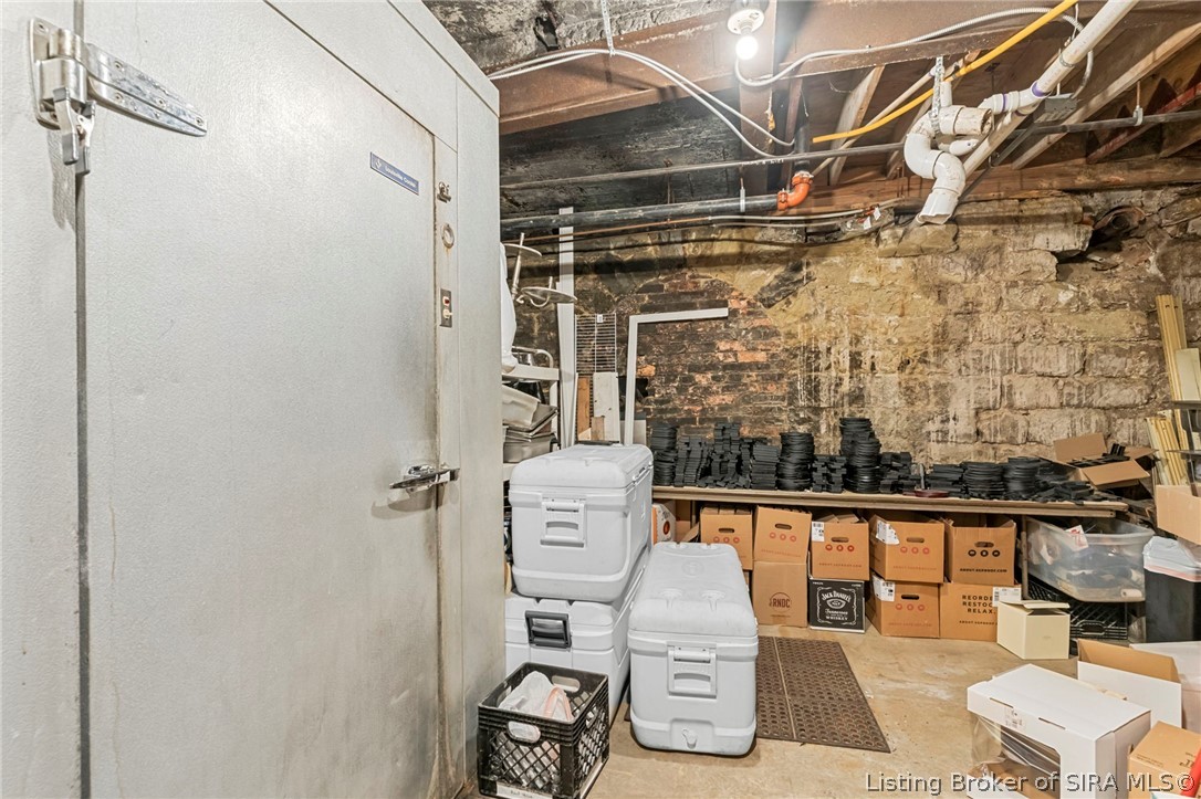 138 E Market Street Property Photo 62