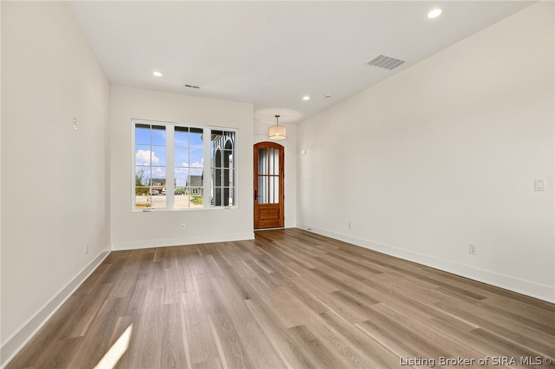 5010 Win Way Property Photo 5