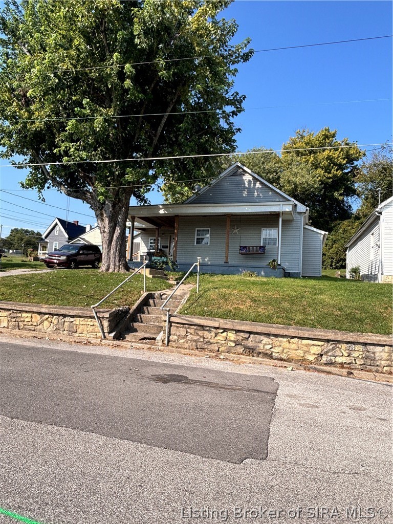 104 N Posey Street Property Photo 5