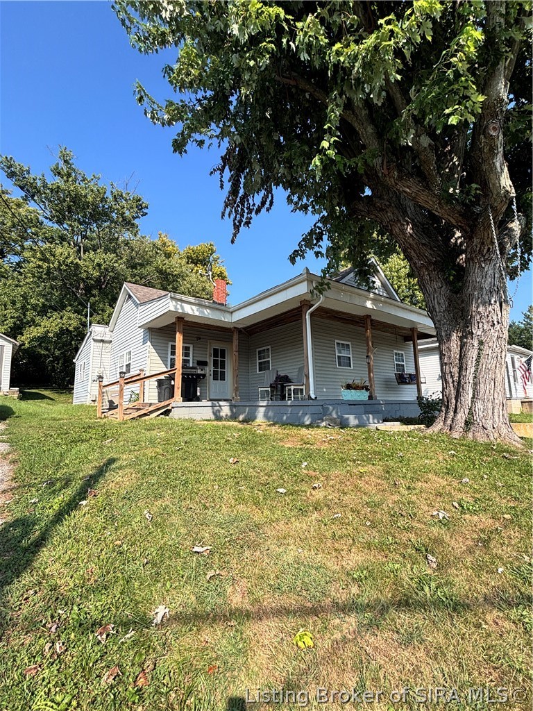104 N Posey Street Property Photo 6