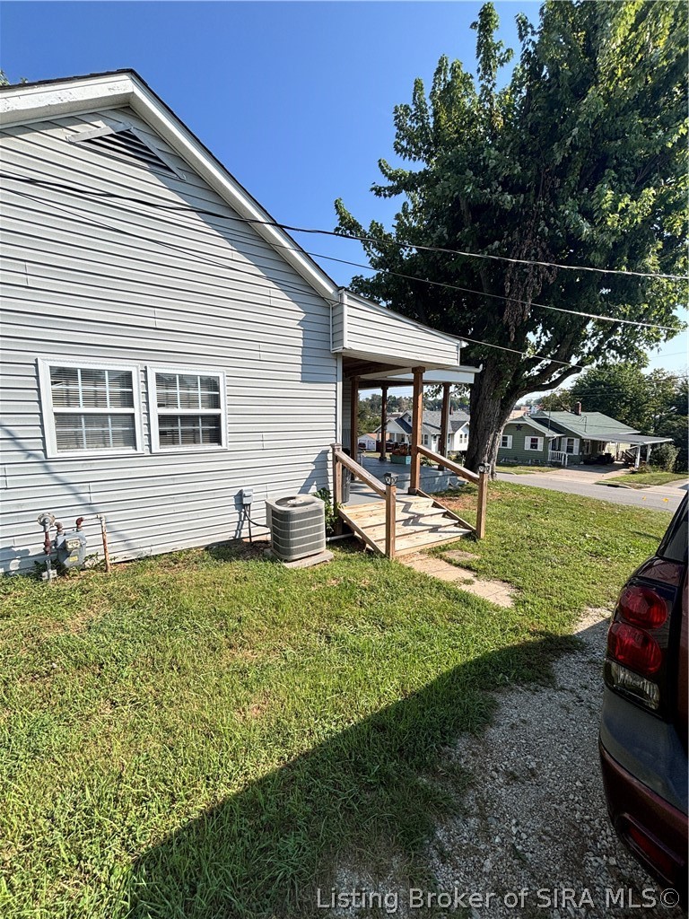 104 N Posey Street Property Photo 15