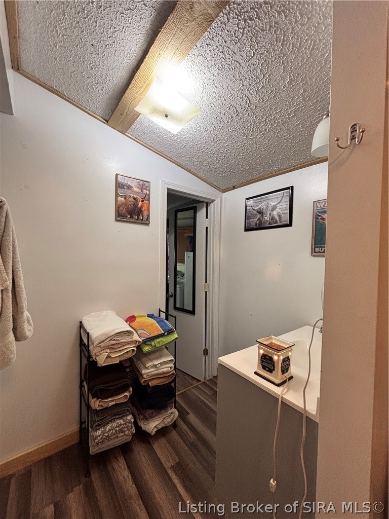 104 N Posey Street Property Photo 34