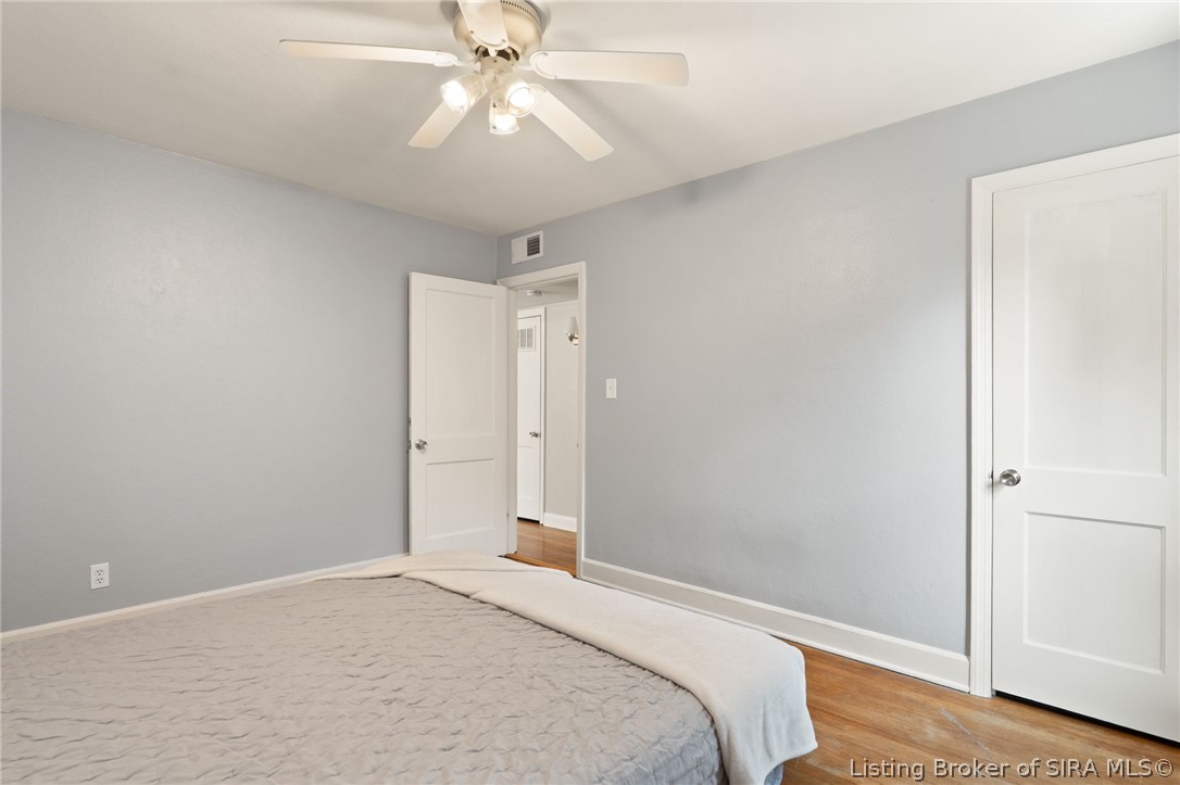 205 E Lewis Street Property Photo 21