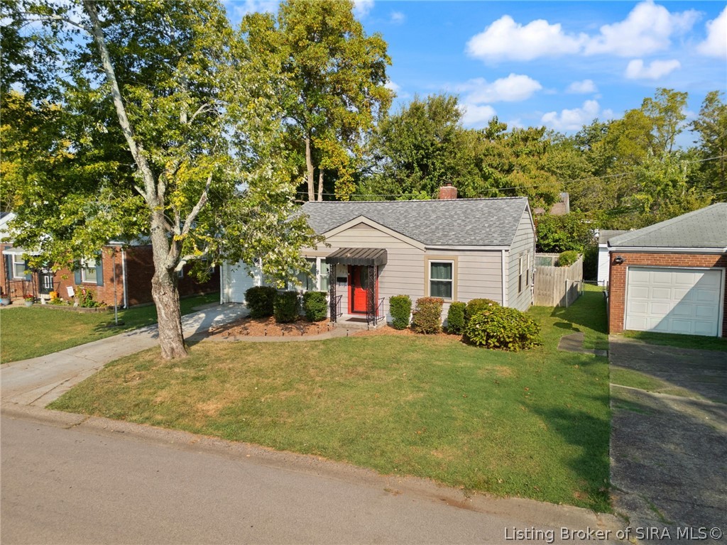 205 E Lewis Street Property Photo 32