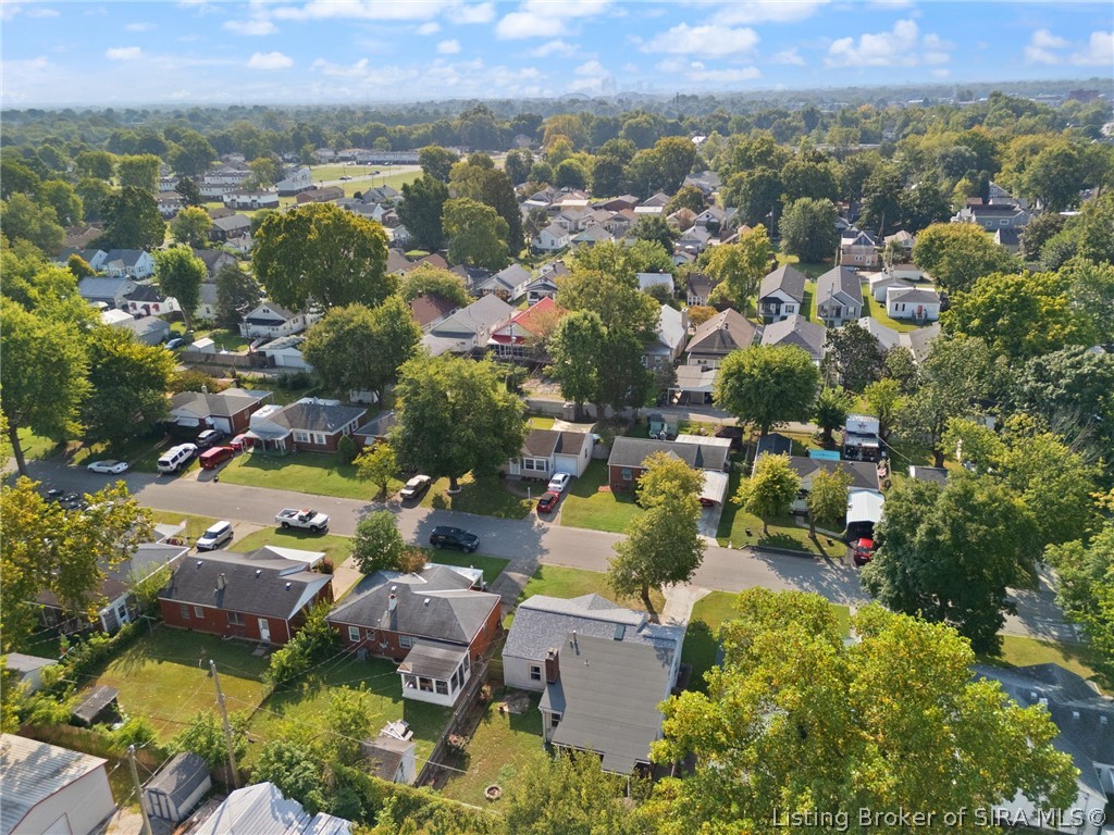 205 E Lewis Street Property Photo 42