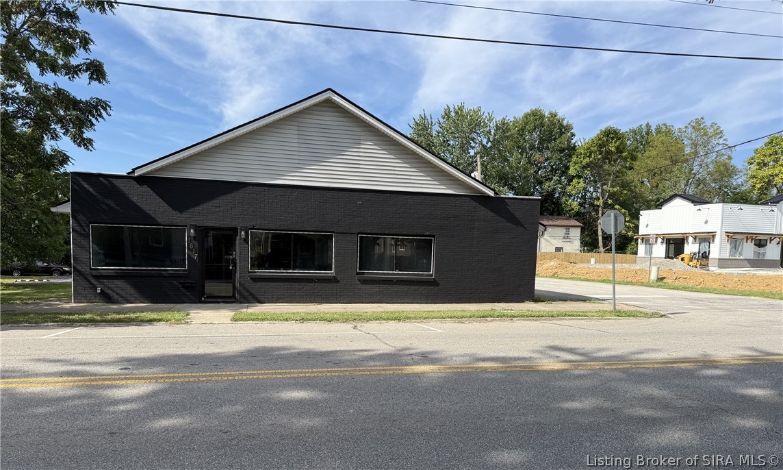 1617 State Street Property Photo 1