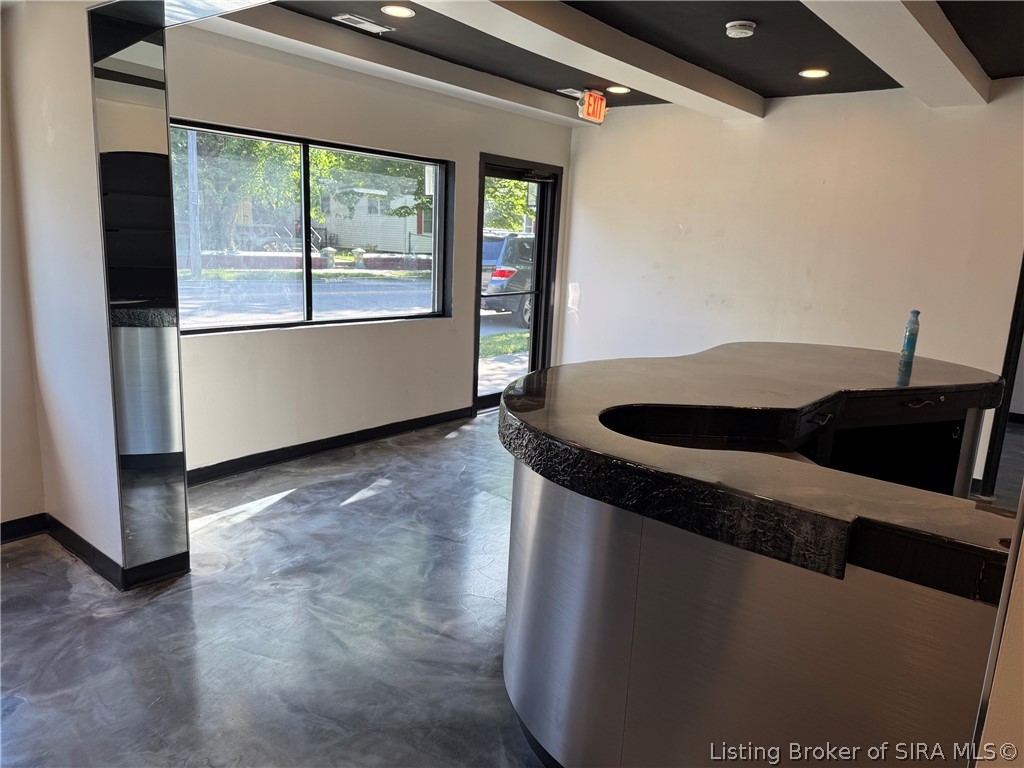 1617 State Street Property Photo 2