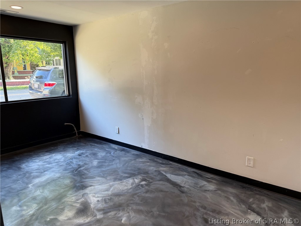 1617 State Street Property Photo 6