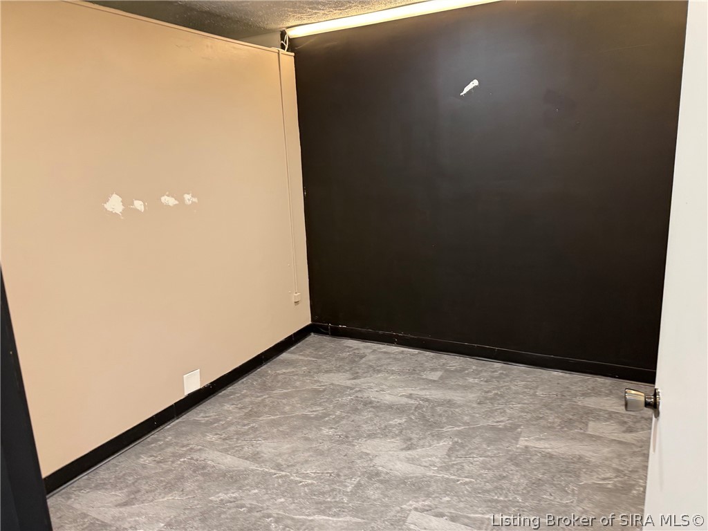 1617 State Street Property Photo 10
