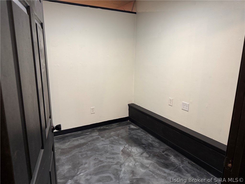 1617 State Street Property Photo 11