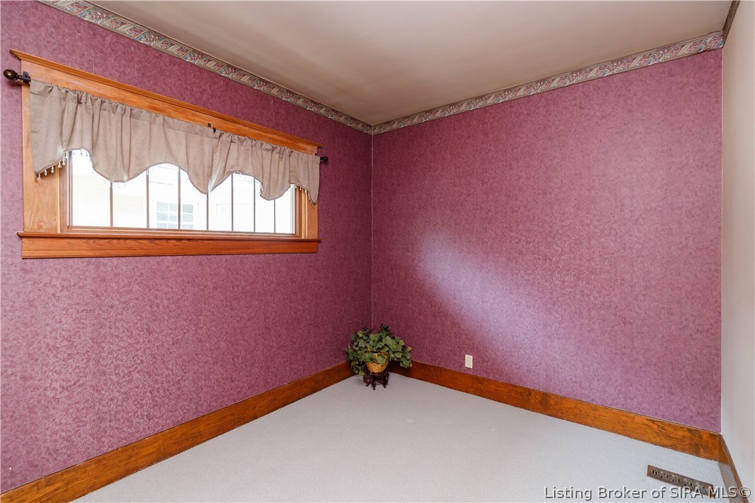 943 E 7th Street Property Photo 25