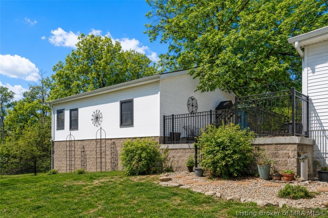 409 Mulberry Street Property Photo 5