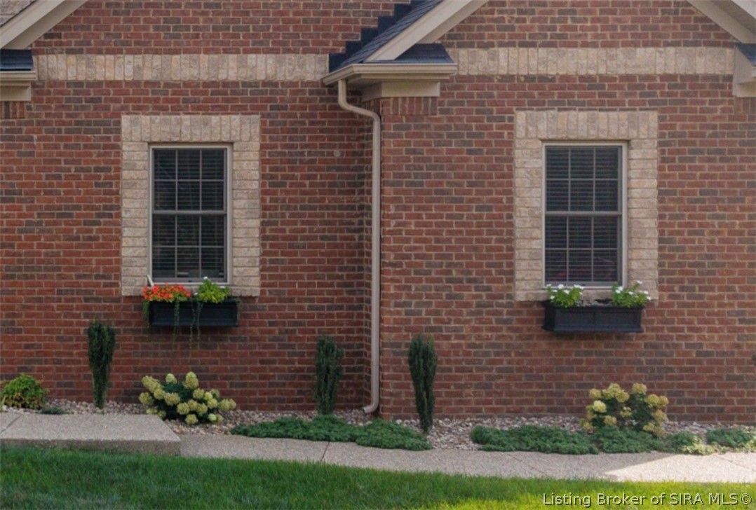 4063 Viewcrest Loop Property Photo 3