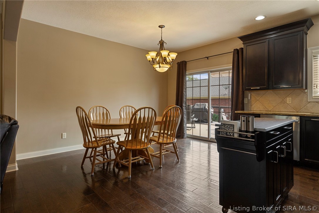 4063 Viewcrest Loop Property Photo 9