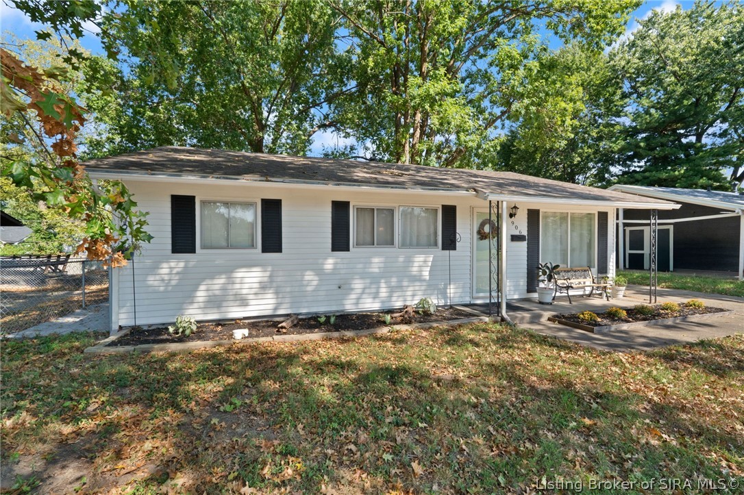 906 Springdale Drive Property Photo 3
