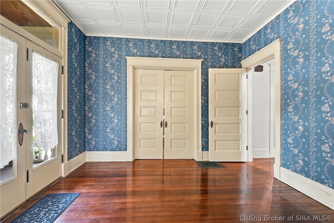 614 N Capitol Avenue Property Photo 4