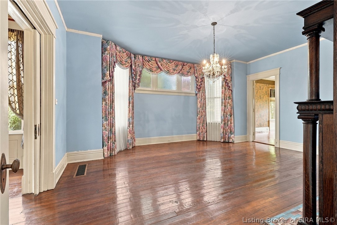 614 N Capitol Avenue Property Photo 10
