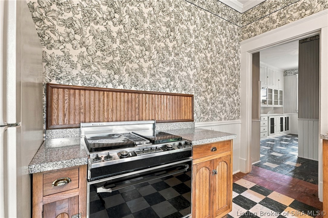 614 N Capitol Avenue Property Photo 19