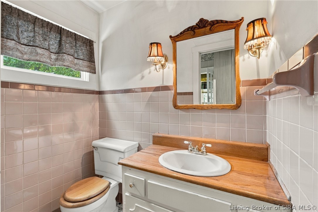 614 N Capitol Avenue Property Photo 25