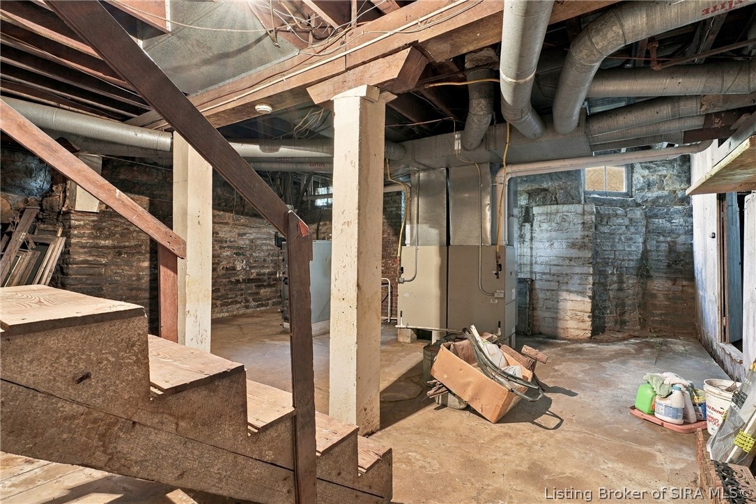 614 N Capitol Avenue Property Photo 55