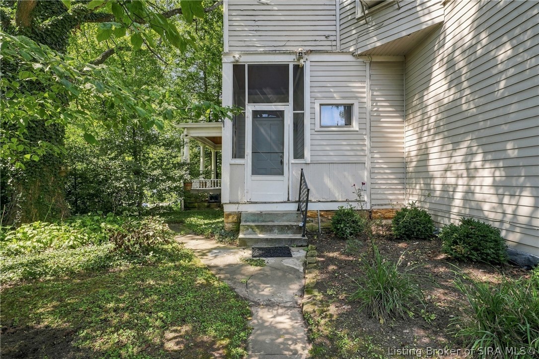 614 N Capitol Avenue Property Photo 60