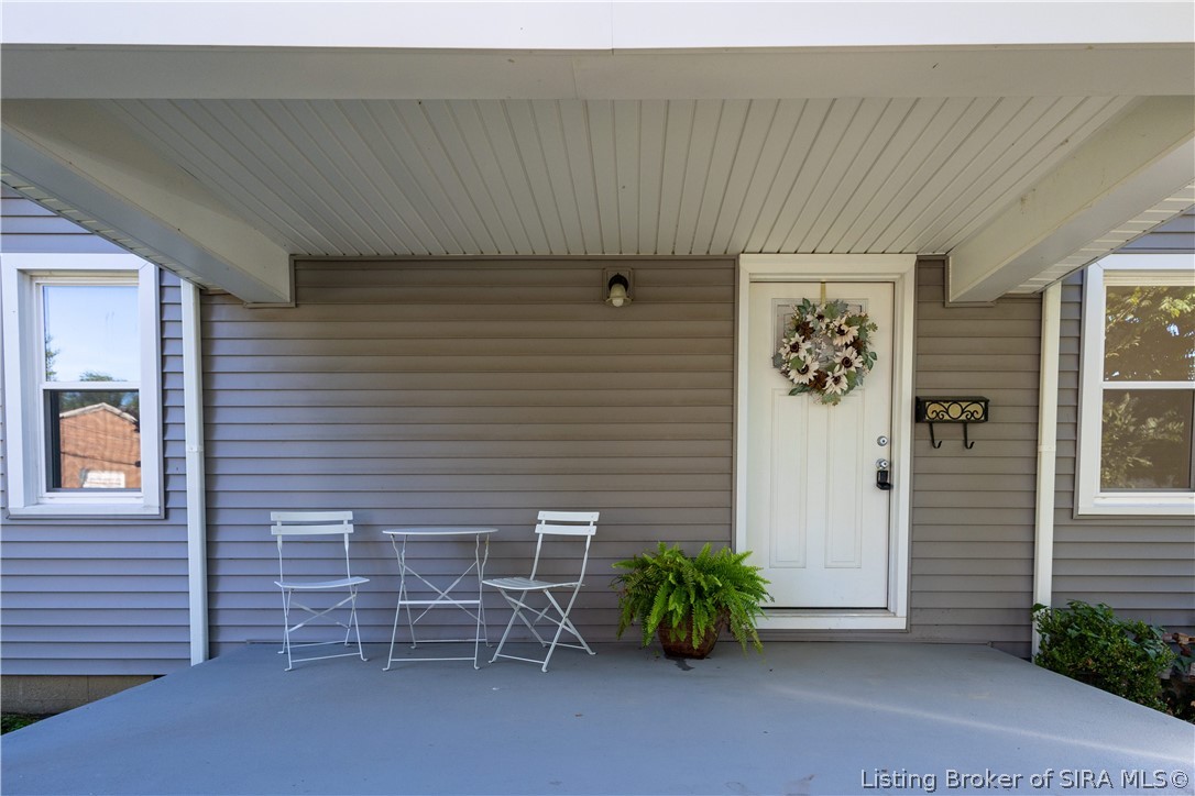 414 Cost Avenue Property Photo 3