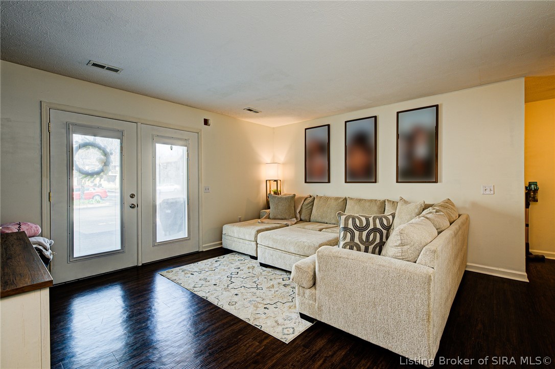 110 Colonial Drive Property Photo 2