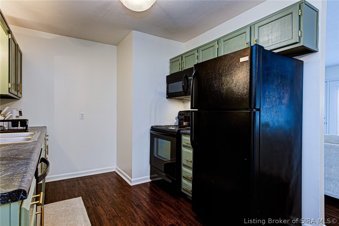 110 Colonial Drive Property Photo 6