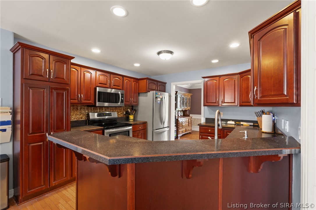 6225 Pioneer Trail Ne Property Photo 6